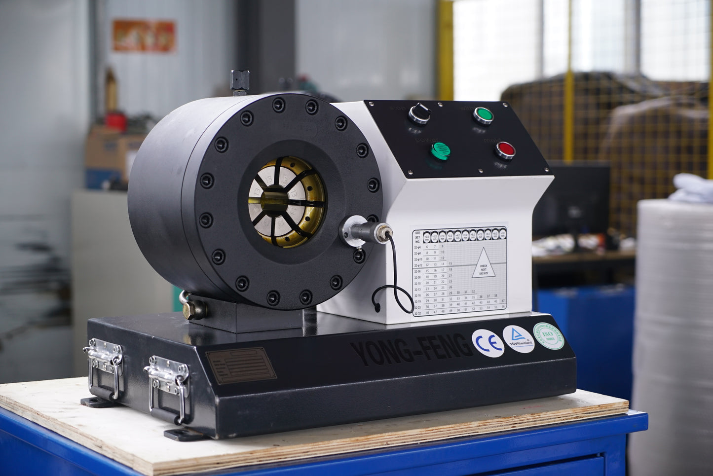 Y51V - Manuele persmachine